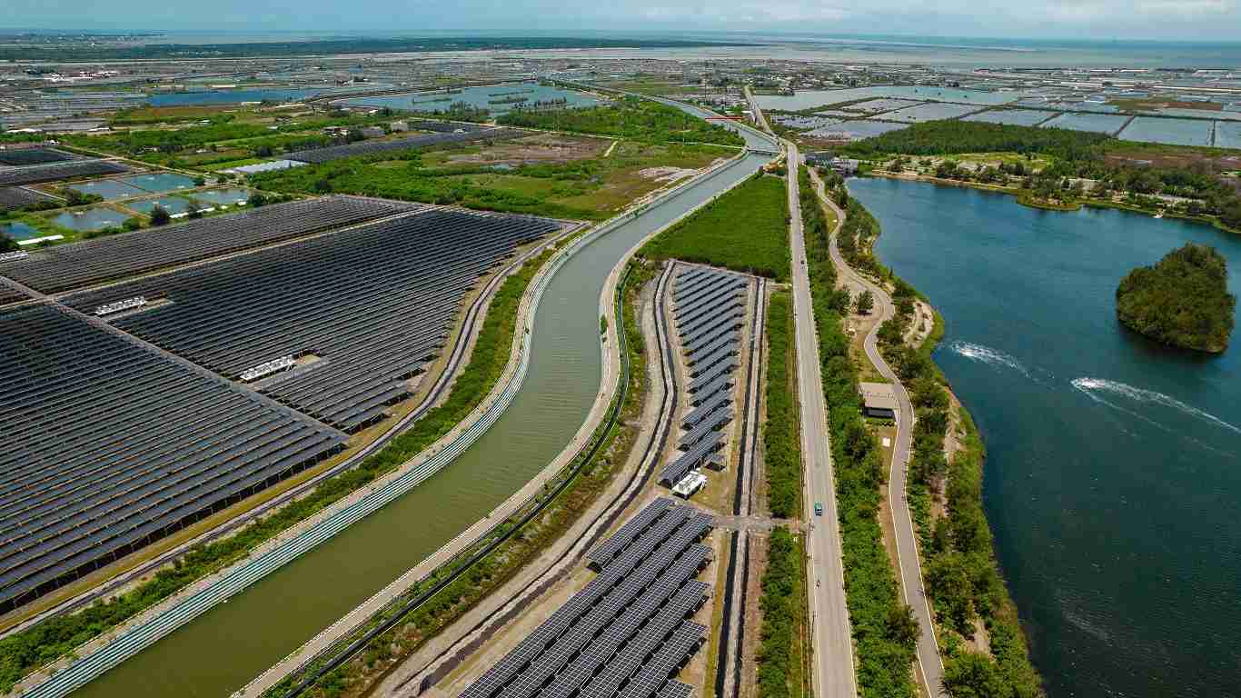 EBpay能源事业提供智慧能源管理、、太阳能监控管理、、、、全方位电厂建置及运维解决方案，，，并拥有管理超过6000案场的经验