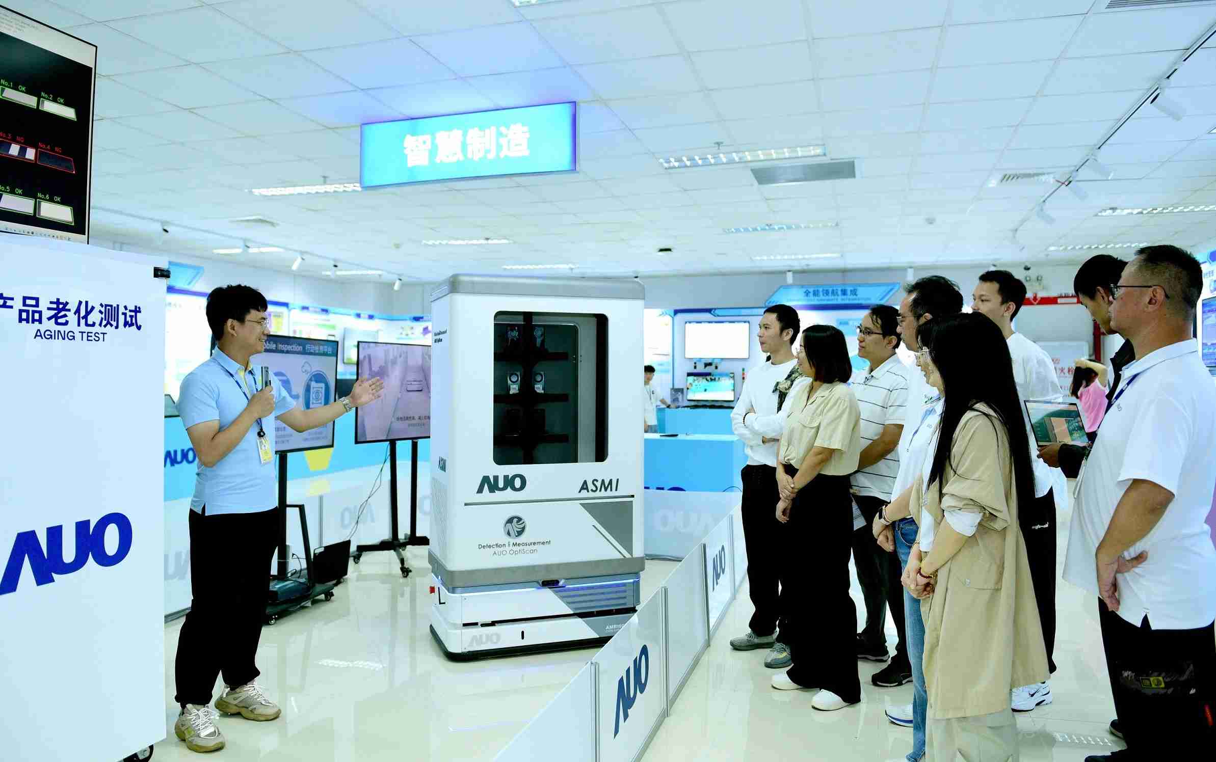 EBpay厦门将5G+ABC技术串联生产管理全流程，，，，打通研发、、、采购、、生管、、制程、、、设备、、质量等产品全生命周期制造流程，，，，完成数字化设计、、智慧供应链、、、、智能座舱、、、全流程设备管理、、数据驱动优化、、、智慧在线检测、、、、智慧品管等自适应生产模式升级